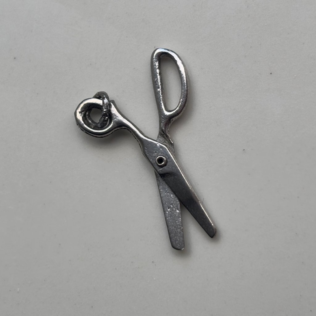 Vintage Scissors 925 Sterling Silver Unmarked 16$